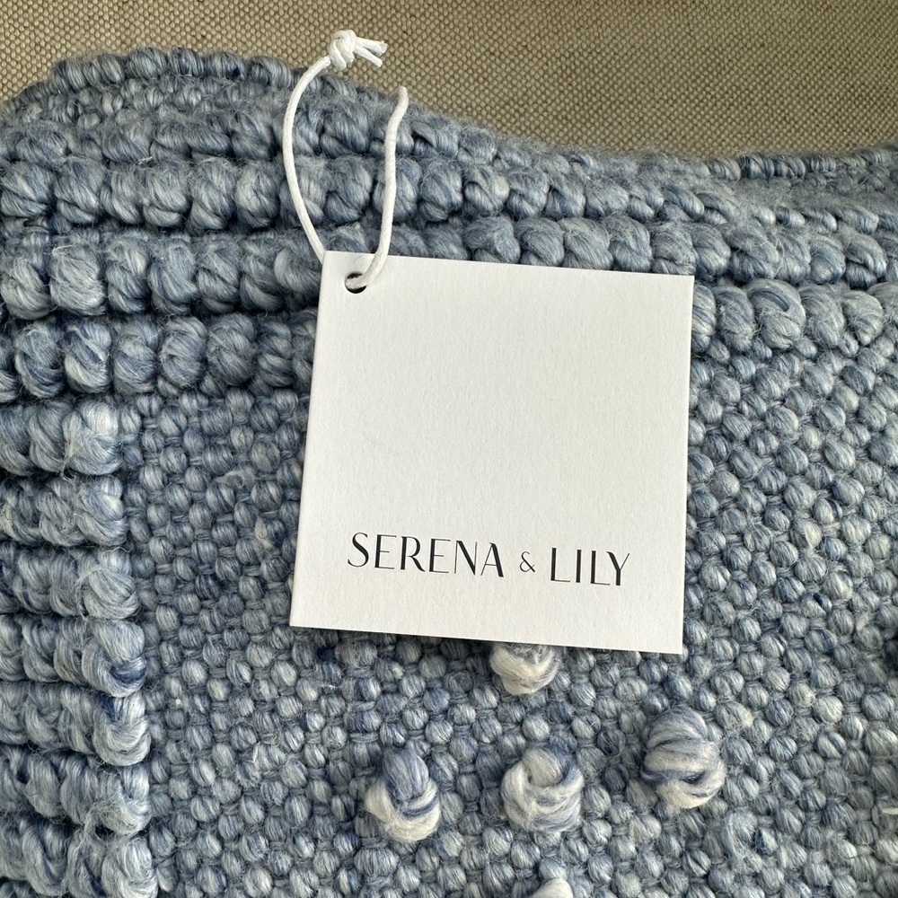 Serena and Lily NWT Monticeto  pillow cover only 12x21 Coastal Blue - Picture 6 of 6